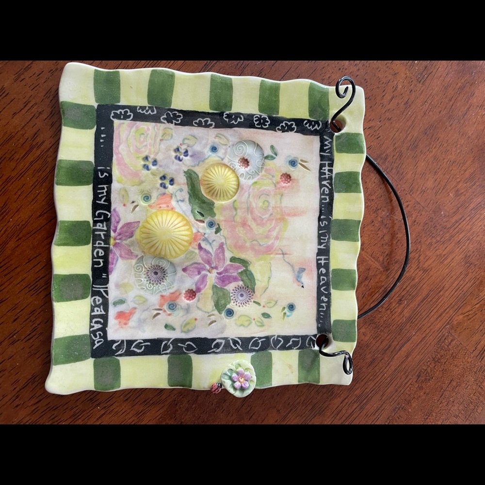 Porcelain hanging plate “my haven is my heaven is my garden”